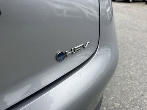 Used 2024 Toyota Prius Limited image 31