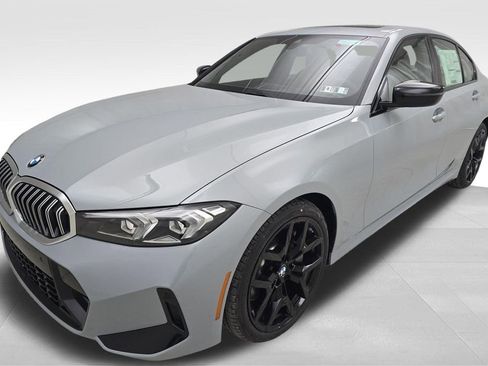 New 2026 BMW 330i xDrive Sedan w/ M Sport Package AWD/4WD image 5