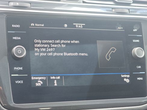 Certified 2023 Volkswagen Tiguan SE R-Line image 10