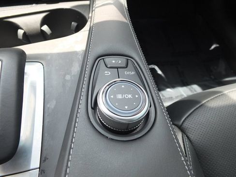 Used 2025 INFINITI QX50 Luxe AWD/4WD image 33