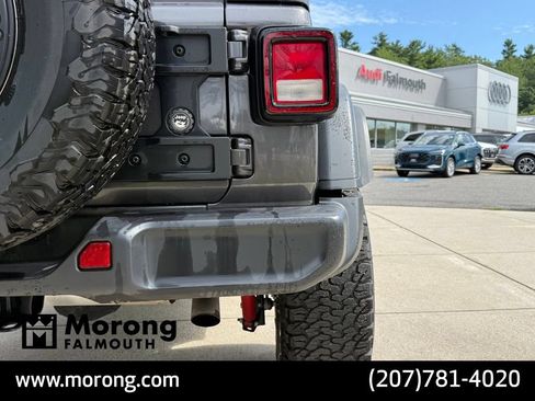 Used 2025 Jeep Wrangler Unlimited Sport AWD/4WD image 17
