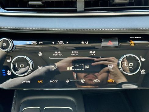 Certified 2026 INFINITI QX60 Luxe w/ Cargo Package FWD image 17