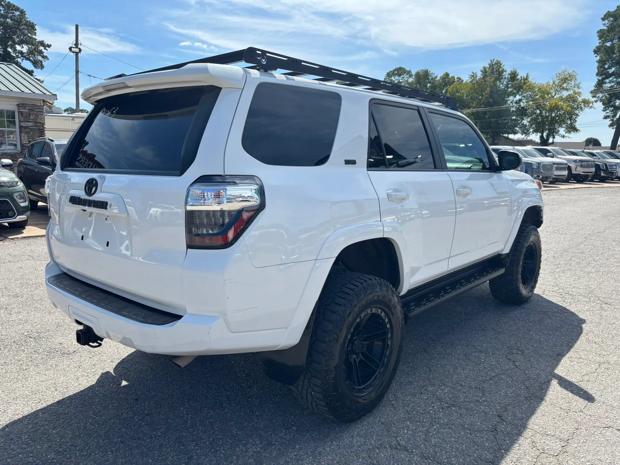Used 2019 Toyota 4Runner SR5 AWD/4WD image 5