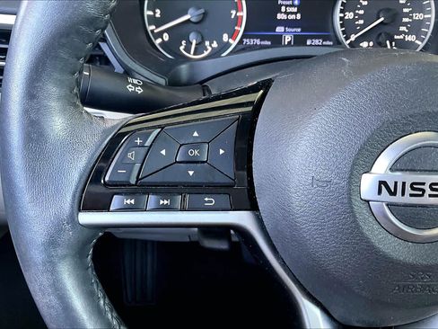 Used 2021 Nissan Altima 2.5 SV w/ SV Premium Package FWD image 24