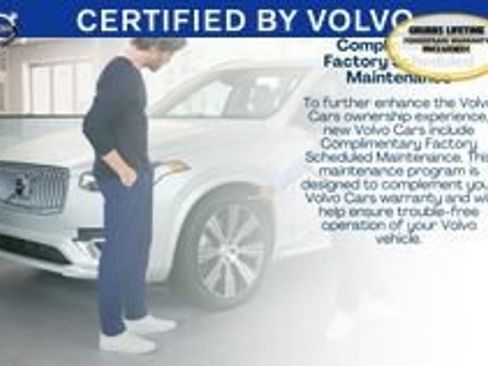 Used 2023 Volvo XC60 B5 Plus image 7