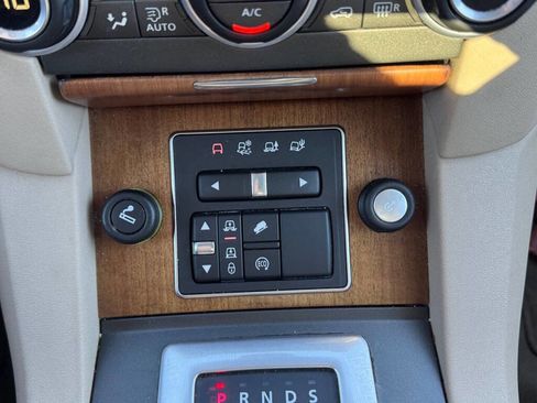 Used 2016 Land Rover LR4 HSE Silver Edition image 15