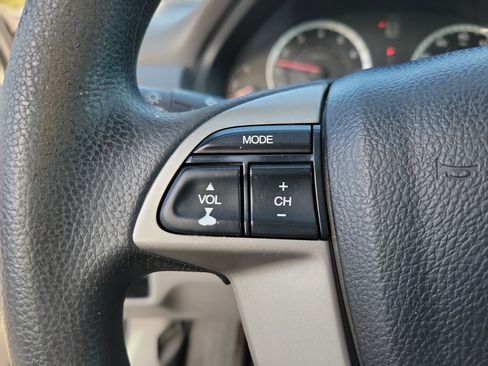 Used 2010 Honda Accord LX image 12