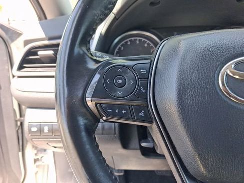 Used 2023 Toyota Camry SE image 17