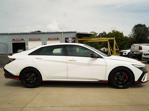 Used 2025 Hyundai Elantra N FWD image 3