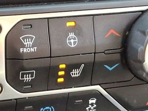 Used 2022 Jeep Wrangler Unlimited Sahara w/ Cold Weather Group image 29