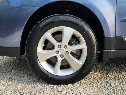 Used 2013 Subaru Outback 3.6R Limited AWD/4WD image 3