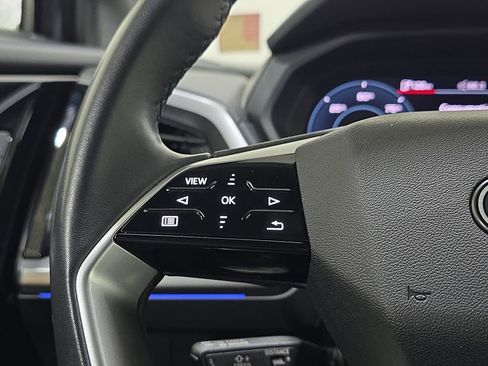 Used 2024 Audi Q4 e-tron Premium Plus w/ Premium Plus image 18