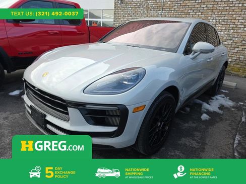 Used 2022 Porsche Macan S w/ Premium Package Plus image 1
