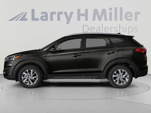 Used 2021 Hyundai Tucson SE FWD image 3