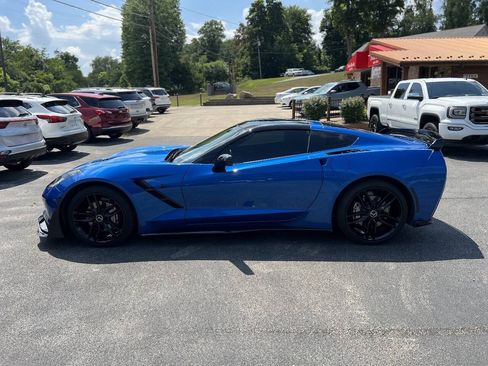 Used 2015 Chevrolet Corvette Stingray Coupe w/ 2LT Preferred Equipment Group RWD image 8
