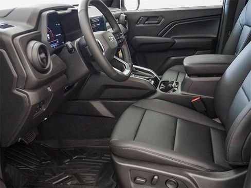 New 2026 Chevrolet Colorado Trail Boss image 19