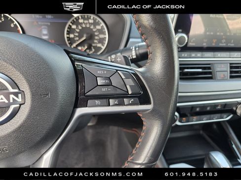 Used 2025 Nissan Altima 2.5 SR FWD image 18