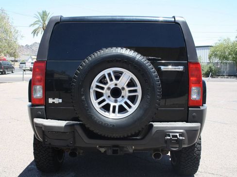 Used 2007 HUMMER H3 w/ Chrome Appearance Package AWD/4WD image 6