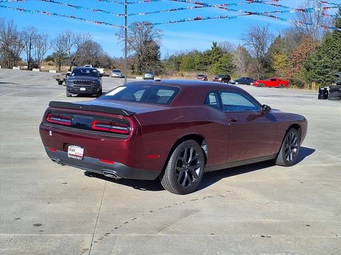 Used 2023 Dodge Challenger SXT w/ Blacktop Package image 40