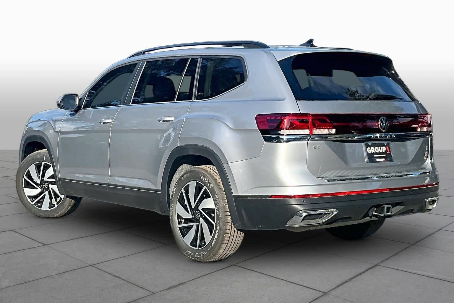 New 2026 Volkswagen Atlas SE FWD image 12