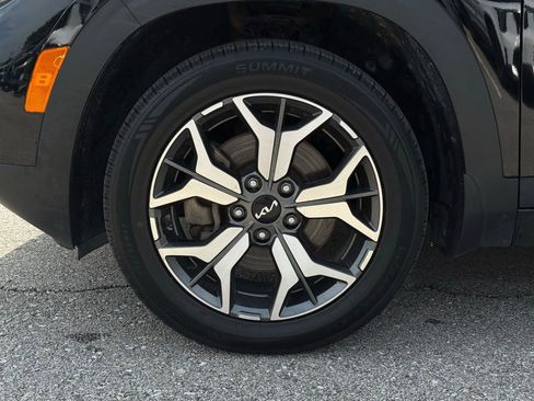Certified 2023 Kia Seltos EX AWD/4WD image 5