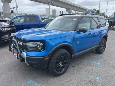 New 2025 Ford Bronco Sport Outer Banks w/ Sasquatch Outer Banks Package image 3