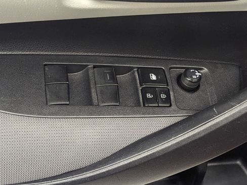 Used 2022 Toyota Corolla LE image 17