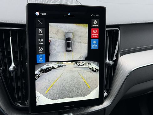 New 2026 Volvo XC60 B5 Ultra w/ Climate Package AWD/4WD image 4