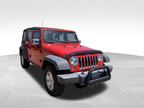 Used 2017 Jeep Wrangler Unlimited Sport w/ Connectivity Group AWD/4WD image 9