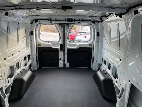 New 2026 Ford Transit 250 Low Roof RWD image 8