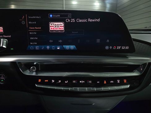 Used 2024 Cadillac Lyriq Sport image 27