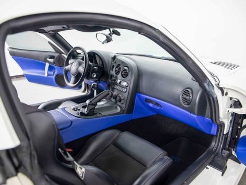 Used 2006 Dodge Viper SRT-10 w/ VOI9 Edition image 24