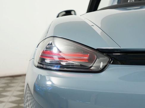 Certified 2017 Porsche 718 Boxster S RWD image 18