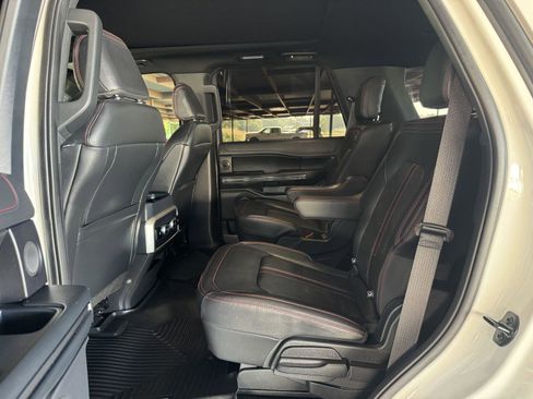 Used 2023 Ford Expedition Limited RWD image 34