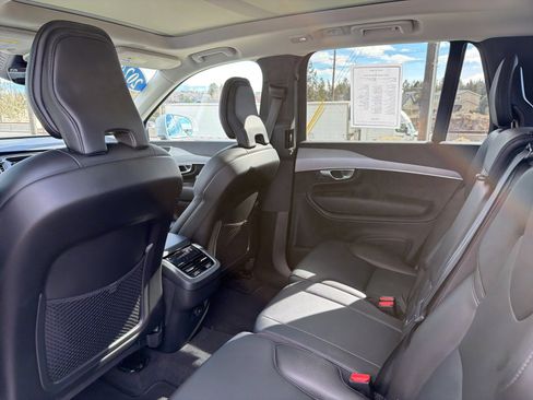 Used 2024 Volvo XC90 B5 Core w/ Protection Package Premier image 32