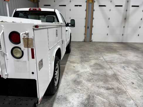 Used 2016 Chevrolet Silverado 3500 W/T RWD image 10