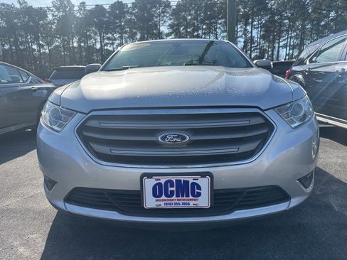 Used 2015 Ford Taurus SEL w/ Equipment Group 201A image 2