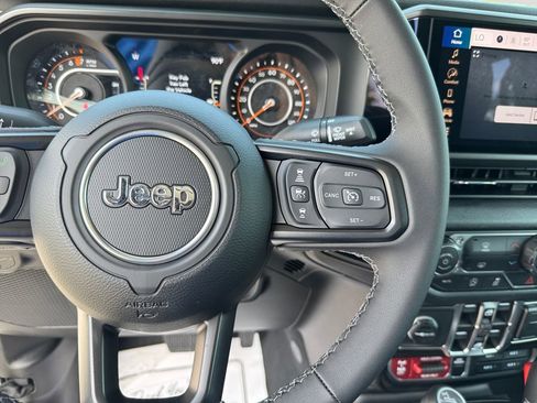 New 2026 Jeep Gladiator Mojave AWD/4WD image 20