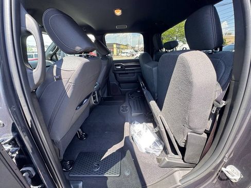 New 2026 RAM 2500 Big Horn AWD/4WD image 16