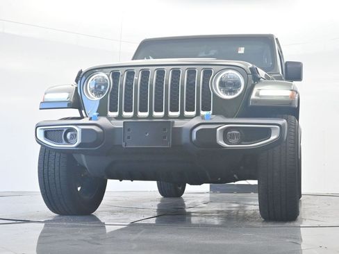 Used 2023 Jeep Wrangler Unlimited Sahara w/ Cold Weather Group AWD/4WD image 26