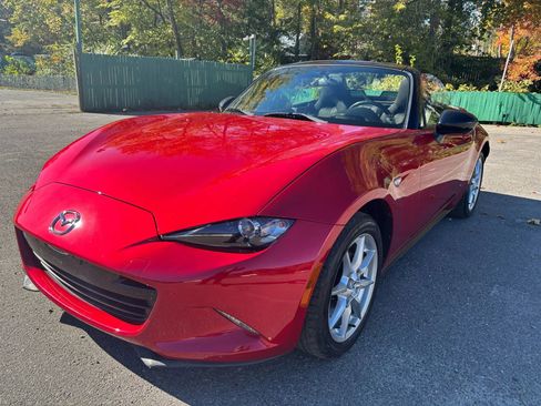 Used 2016 MAZDA MX-5 Miata Sport image 10