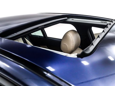 Used 2020 Mercedes-Benz C 300 Sedan image 22