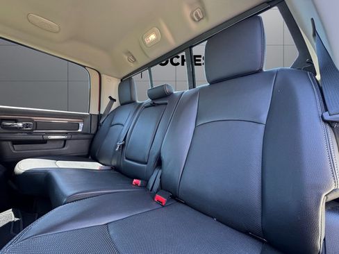 Used 2014 RAM 1500 Laramie w/ Convenience Group AWD/4WD image 16