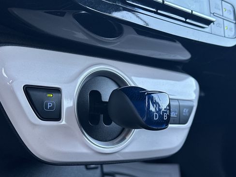 Used 2018 Toyota Prius Prime Plus image 20