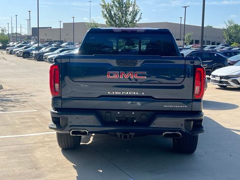 Used 2022 GMC Sierra 1500 Denali AWD/4WD image 11