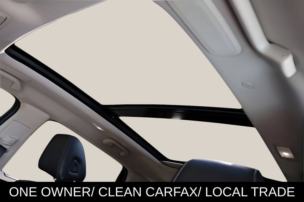 Used 2025 Acura MDX w/ Technology Package FWD image 11