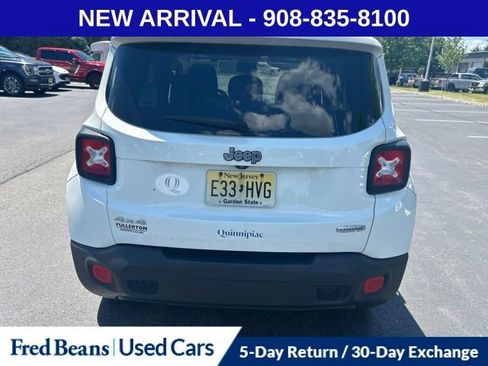 Used 2017 Jeep Renegade Latitude AWD/4WD image 7