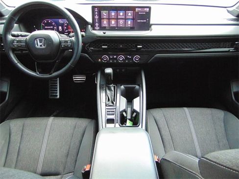 Used 2024 Honda Accord Sport image 23