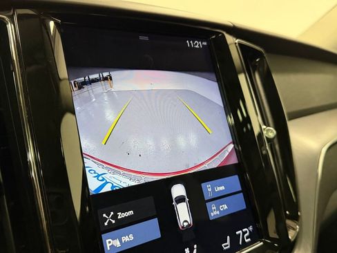 Used 2020 Volvo XC60 T5 Momentum w/ Protection Package Premier image 21