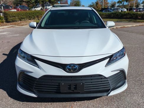 Certified 2021 Toyota Camry LE image 9